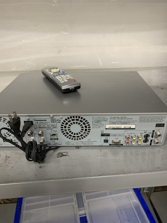 Panasonic - Panasonic(パナソニック)★DVDレコーダー★DMR-XP21V★シルバ Amazon.co.jp: パナソニック 250GB DVDレコーダー VHSビデオ一