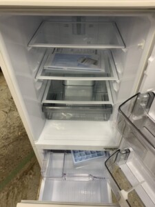 MITSUBISHI(三菱)146L 2ドア冷蔵庫 MR-P15EF-KW 2021年製