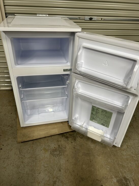 東京都世田谷区】ELSONIC（エルソニック）2023年製 冷蔵庫 EJ-R832Wを