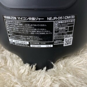 YAMAZEN(山善)マイコン炊飯ジャー NEJR-051DM(B)2023年製