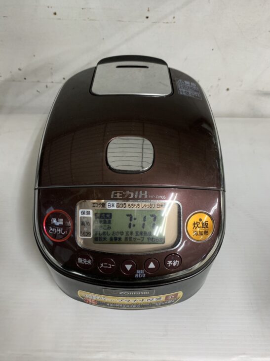 ZOJIRUSHI（象印）圧力IH炊飯ジャー NP-RY05 2019年製