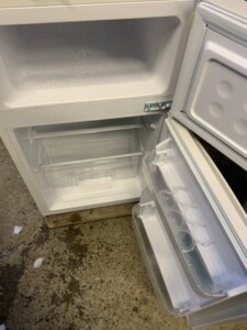 TAG label by amadana(タグレーベル アマダナ)2ドア冷蔵庫 AT-RF85B 2019年製