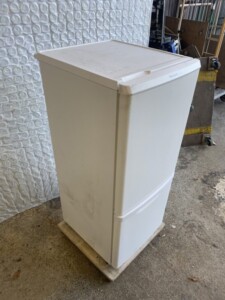 Panasonic(パナソニック)138L 2ドア冷蔵庫 NR-B14BW-W 2018年製