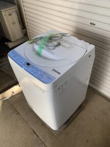 SHARP(シャープ)6.0キロ 全自動洗濯機 ES-GE6C-W 2019年製