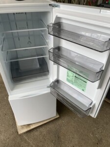 TOSHIBA(東芝)153L 2ドア冷蔵庫 GR-U15BS(W) 2023年製