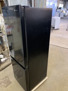 Hisense(ハイセンス)175L 2ドア冷蔵庫 HR-D1701B 2022年製