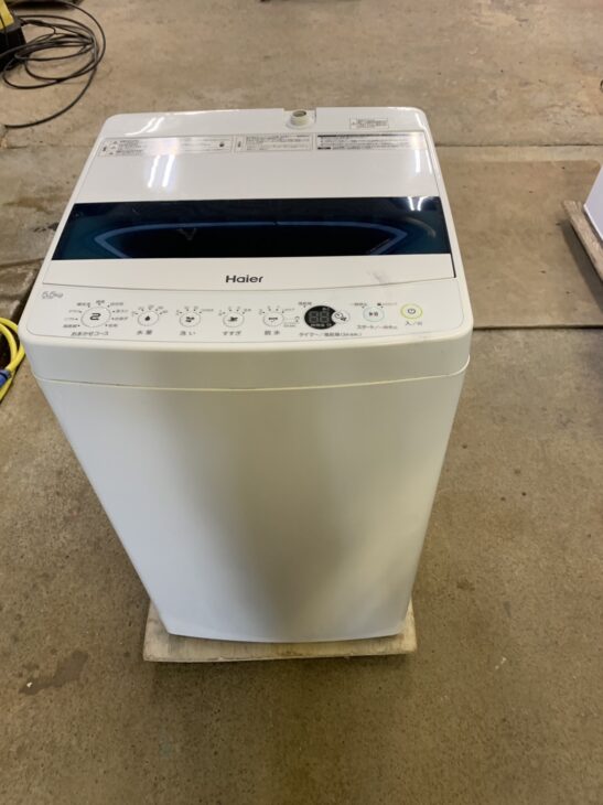 中古 高年式 5.5kg ホワイト 全自動洗濯機 ハイアール JW-C55D-W 2021年製 一人暮らし 単身用 6ヶ月保証付き-COSMO  SPACE online