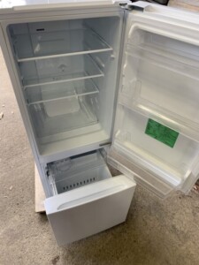 YAMADA(ヤマダ)156L 2ドア冷蔵庫 YRZ-F15J 2022年製