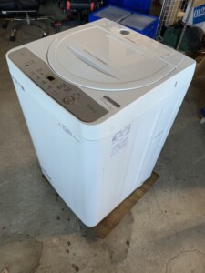 SHARP(シャープ)5.5キロ 全自動洗濯機 ES-GE5C-W 2018年製