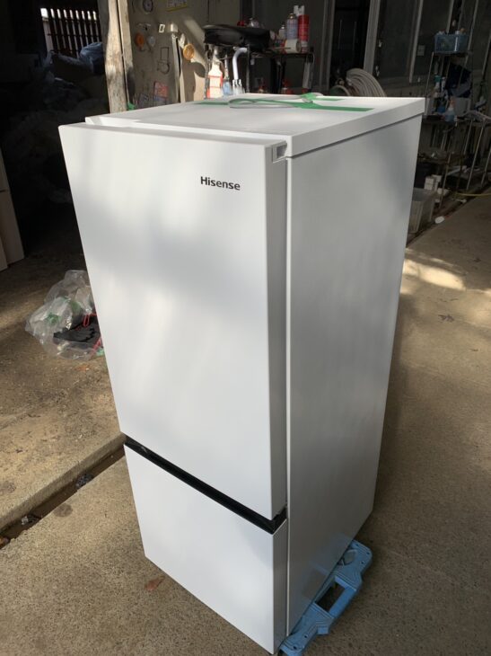 【中古】ハイセンス冷蔵庫 162L 2022年式2505211836 162L 2ドア冷蔵庫（ファン式）ミラーブラック【右開き