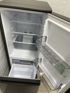 MITSUBISHI(三菱)146L 2ドア冷蔵庫 MR-P15J-H 2024年製