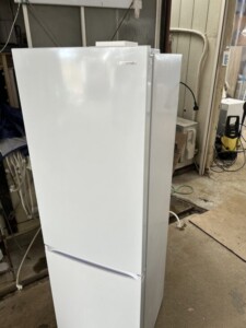 IRIS OHYAMA(アイリスオーヤマ)296L 2ドア冷蔵庫 IRSN-IC30A-W 2023年製