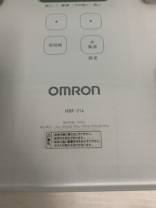 OMRON(オムロン)体重体組成計 HBF-214-W