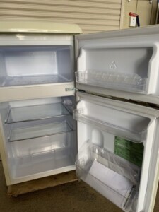 IRIS OHYAMA(アイリスオーヤマ)81L 2ドア冷蔵庫 PRR-082D-W 2023年製