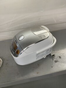 ZOJIRUSHI(象印)圧力IH炊飯ジャー NP-RL05 2018年製