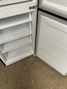 IRIS OHYAMA(アイリスオーヤマ)274L 2ドア冷蔵庫 IRSN-27A-B 2022年製