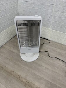 YAMAZEN(山善)カーボンヒーター DC-S097 2019年製