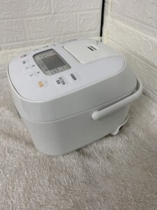 IRIS OHYAMA(アイリスオーヤマ)マイコンジャー炊飯器 RC-ME30-ED-W 2020年製