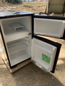 comfee(コンフィー)90L 2ドア冷蔵庫 RCT90BL(E)2024年製