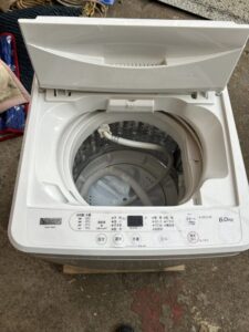 YAMADA(ヤマダ)6.0キロ 全自動洗濯機 YWM-T60H1 2022年製