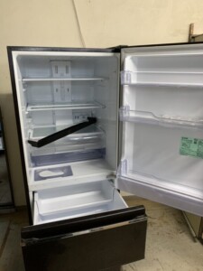 MITSUBISHI(三菱)330L 3ドア冷蔵庫 MR-CX33C-BR 2018年製