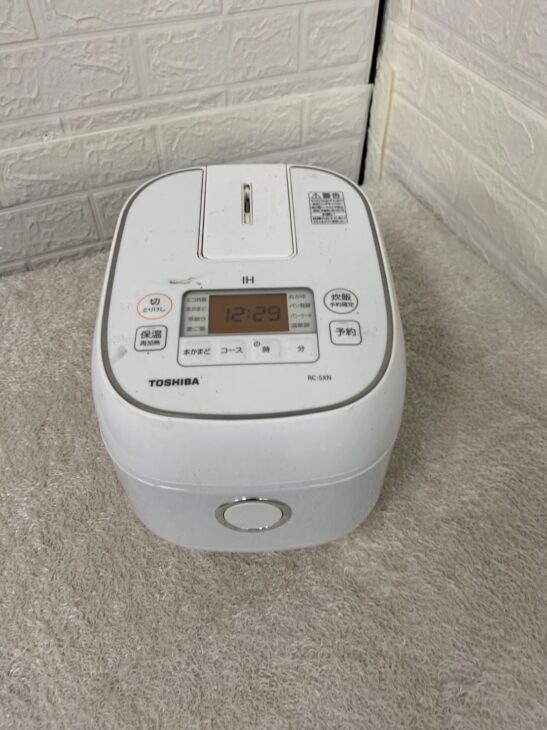 TOSHIBA（東芝）ジャー炊飯器 RC-5XN 2019年製