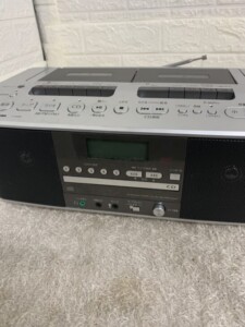 TOSHIBA(東芝)CD ラジオカセットレコーダー TY-CDW990 2022年製