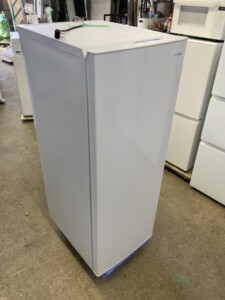 IRIS OHYAMA(アイリスオーヤマ)142L 1ドア冷凍庫 KUSN-14B-W 2024年製