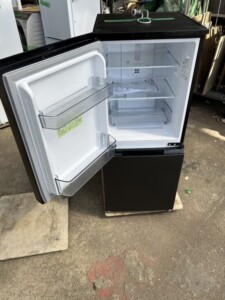 SHARP(シャープ)152L 2ドア冷蔵庫 SJ-D15H-H 2021年製