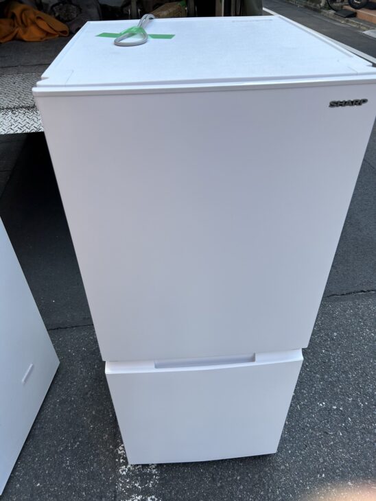 SHARP（シャープ）152L 2ドア冷蔵庫 SJ-D15J-H 2023年製