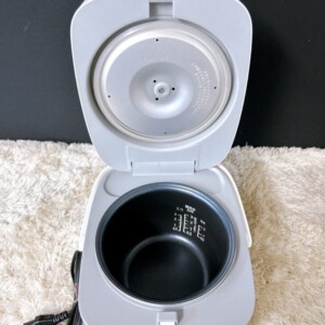 YAMAZEN(山善)マイコン炊飯ジャー YJB-300(W) 2020年製