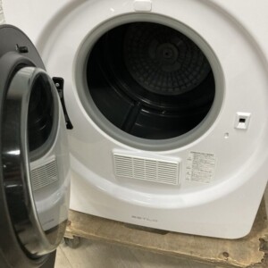 ESTILO(エスティロ)ドラム式電気乾燥機 ILD-321UWB-JP 2022年製