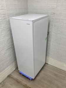 IRIS OHYAMA(アイリスオーヤマ)142L 1ドア冷凍庫 KUSN-14B-W 2024年製