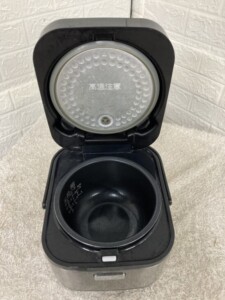 Haier(ハイアール)マイコンジャー炊飯器 JJ-XP2M31E 2022年製