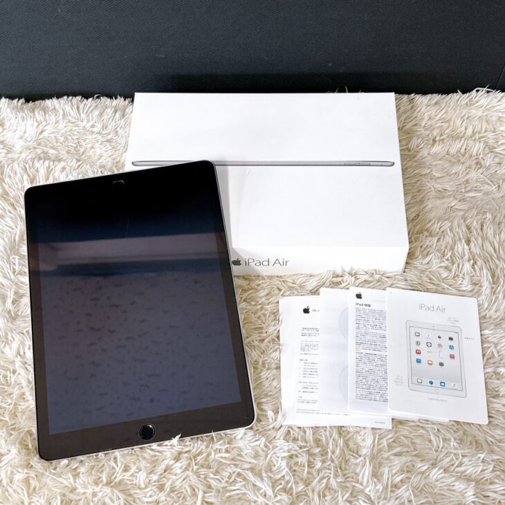 Apple（アップル）iPad Air 2 A1566 16GB Wifiモデル スペースグレー