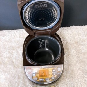 ZOJIRUSHI(象印) 炊飯器 極め炊き NW-VB10 2021年製