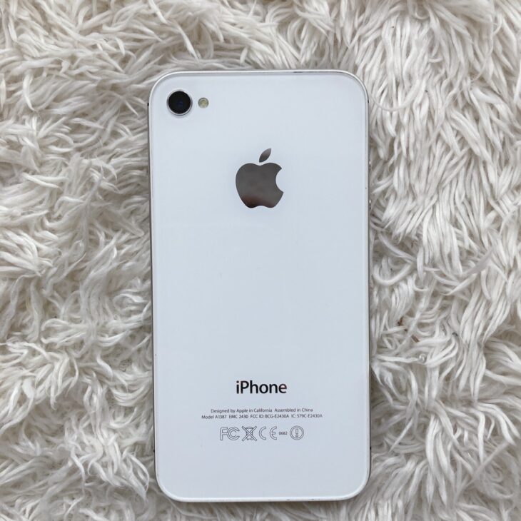 Apple（アップル）iPhone4s A1387 MD245J/A 32GB ホワイト