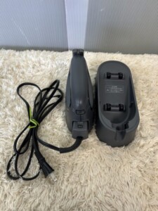 TOSHIBA(東芝)コードレス衣類スチーマー TAS-MX6 2023年製