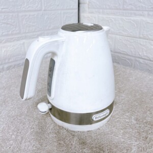 DeLonghi(デロンギ)電気ケトル KBLA1200J-W