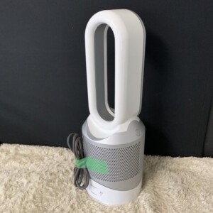 dyson(ダイソン)空気清浄機能付きファンヒーター HP03 2018年製