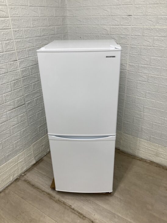 IRIS OHYAMA（アイリスオーヤマ）142L 2ドア冷蔵庫 KRSD-14A-W 2020年製
