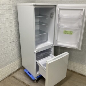 SHARP(シャープ)179L 2ドア冷蔵庫 SJ-D18G-W 2021年製