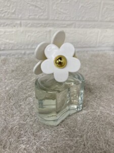 MARC JACOBS(マークジェイコブス)オードトワレ DAISY デイジー 50ml