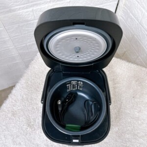 IRIS OHYAMA(アイリスオーヤマ)ジャー炊飯器 RC-MC30-B 2019年製