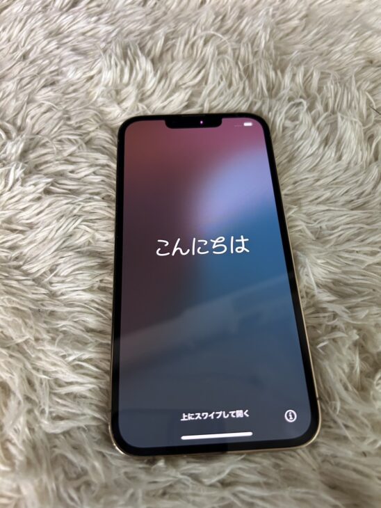 iPhone13Pro　本体正面