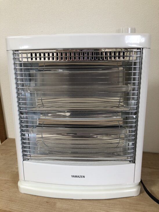 YAMAZEN（山善）電気ストーブ DS-D086 2022年製