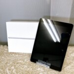 iPad MR7F2J/A 正面