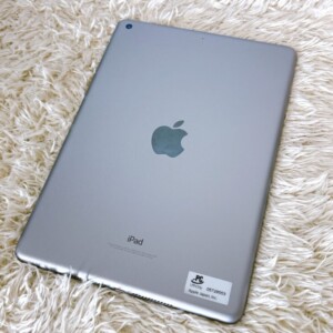 iPad MR7F2J/A 裏