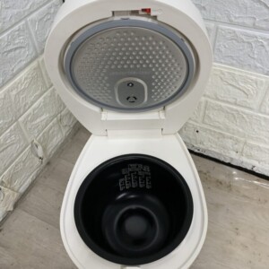 IRIS OHYAMA(アイリスオーヤマ)IHジャー炊飯器 RC-IL30-W 2023年製