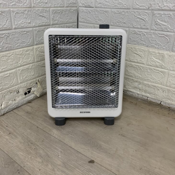 IRIS OHYAMA（アイリスオーヤマ）電気ストーブ EHT-800W 2024年製